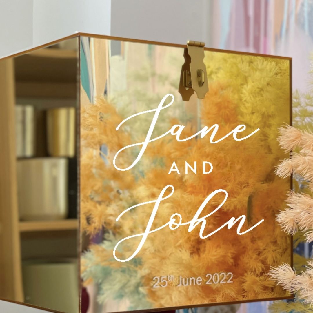 4 Days Rental Wishing Money Mirror Acrylic Angpao Box (Gold)