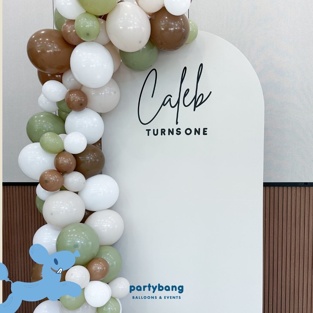 Plain Foamboard Arch Backdrop Setup with Balloon Garland (One Board)