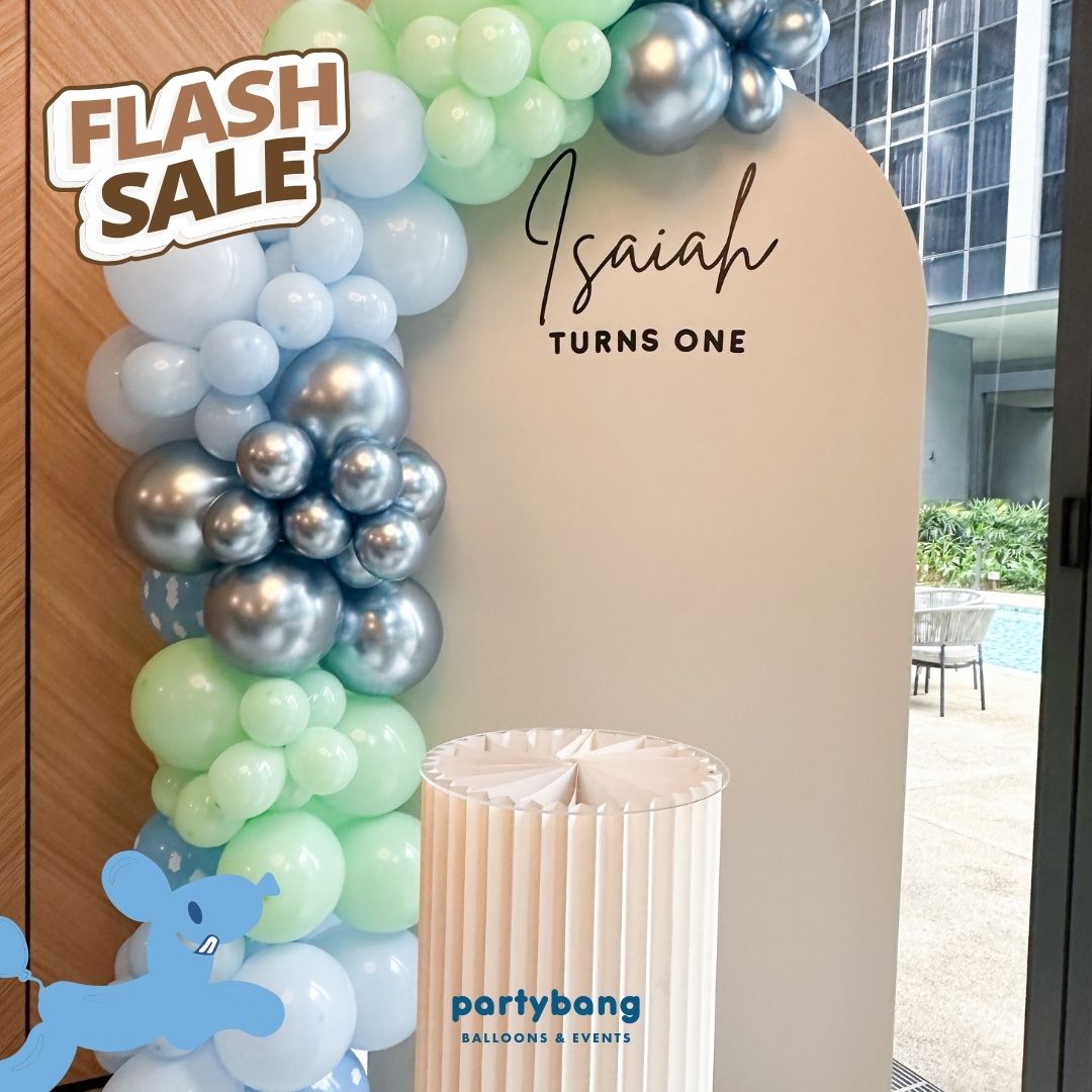 Plain Foamboard Arch Backdrop Setup with Balloon Garland (Sand Board w Pedestal)