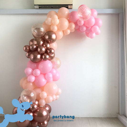 Free Standing Organic Balloon Garland Arch Set up [Superb]