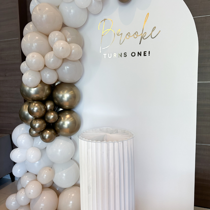 Plain Foamboard Arch Backdrop Setup with Balloon Garland Supreme